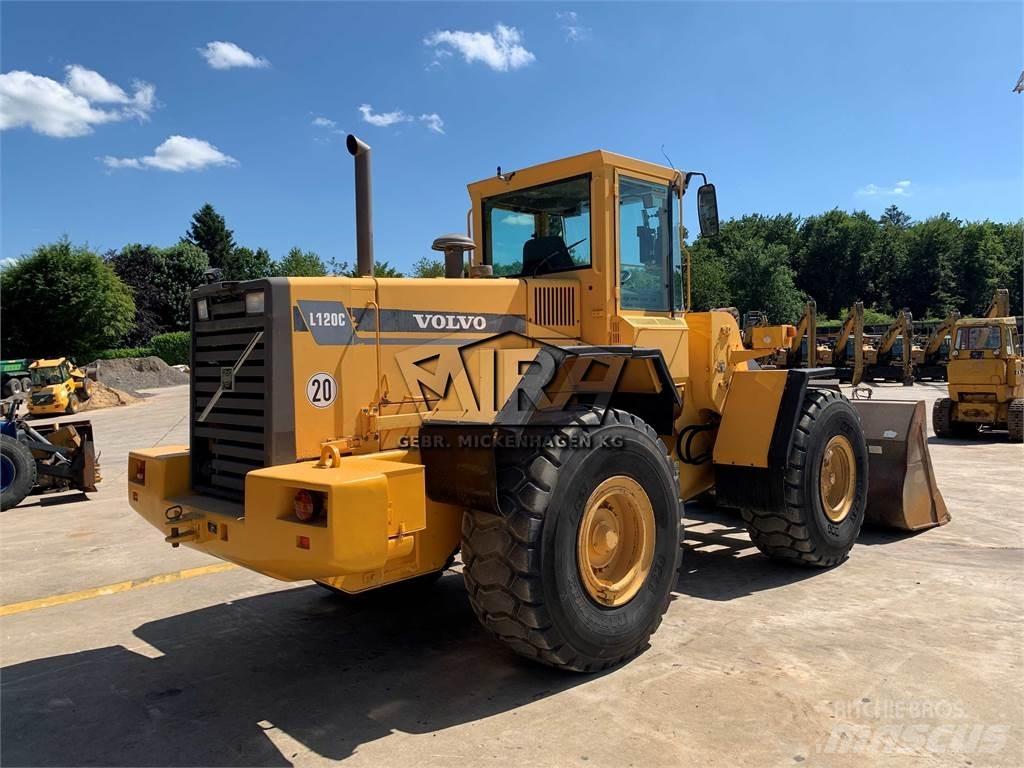 Volvo L 120 C Chargeuse sur pneus