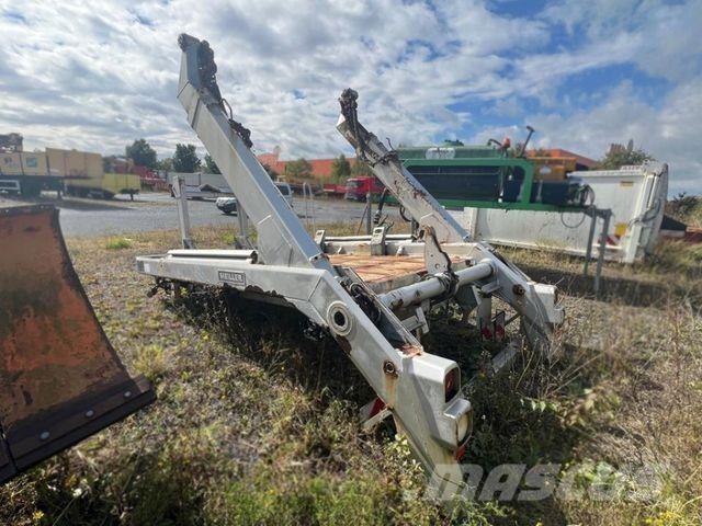  ANDERE Camion ampliroll