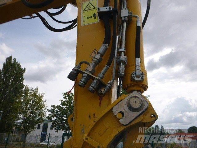 Atlas 1604 ZW Pelle sur pneus