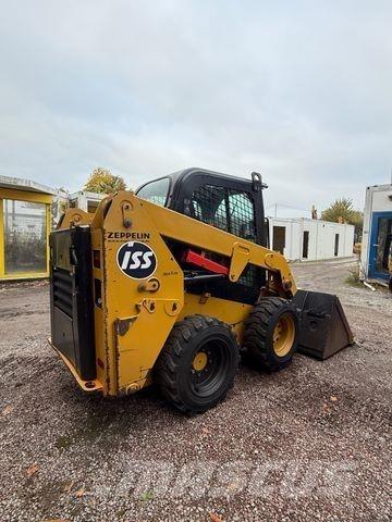 CAT 226 D Mini pelle < 7t
