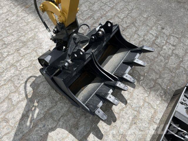 CAT 300.9D Construction - Autres