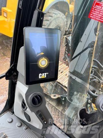 CAT 323 Pelle sur chenilles