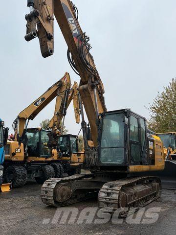 CAT 323 F Pelle sur chenilles