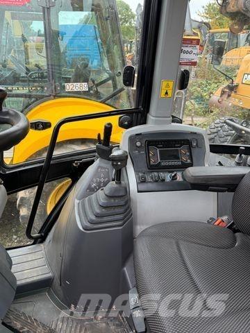CAT 434 Tractopelle