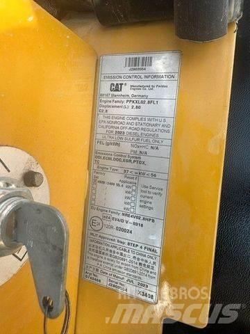 CAT 906 Chargeuse sur pneus