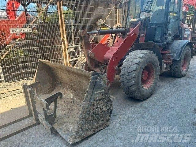 CAT 908 M Chargeuse sur pneus