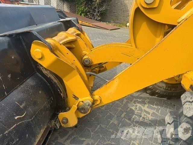 CAT 914M Chargeuse sur pneus