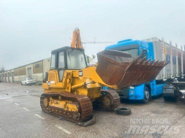 CAT 953 Bouteurs sur chenilles