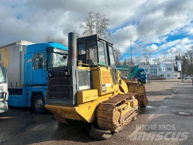 CAT 953 Bouteurs sur chenilles