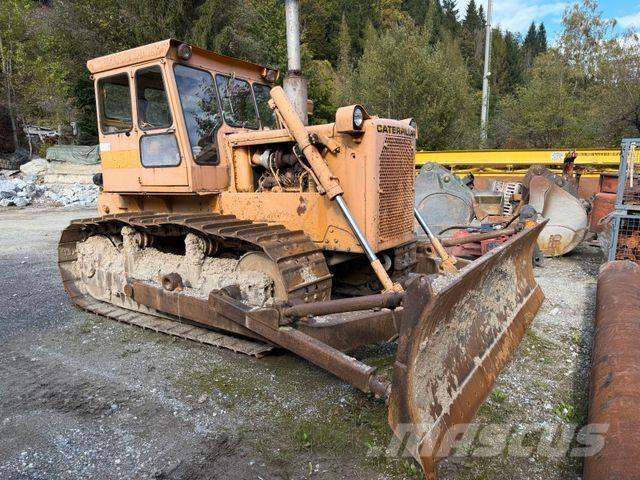 CAT D6C Bouteurs sur chenilles