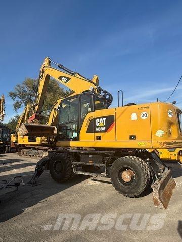 CAT M320 F Pelle sur pneus