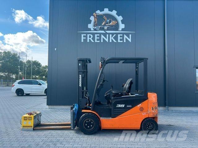 Doosan B 35 NS Chariots élévateurs électriques
