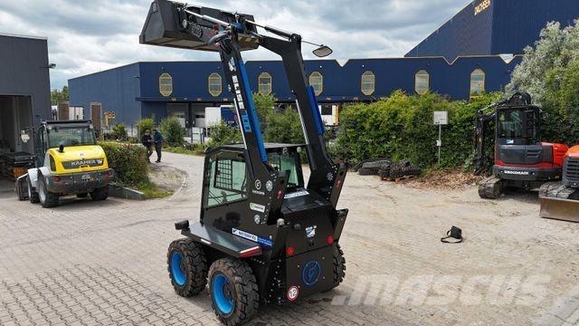  ELISE 700 Chargeuse sur pneus