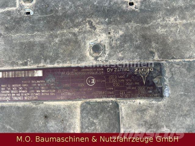 Fuchs MHL 340 Pelle sur pneus