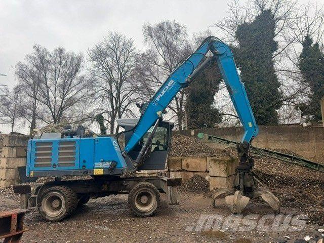 Fuchs MHL320 T4f Pelle sur pneus