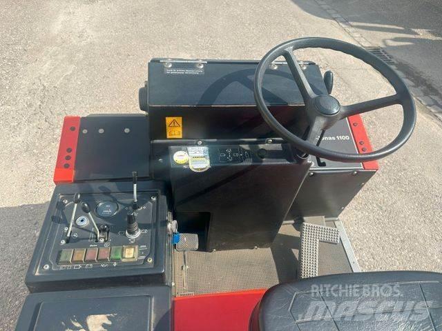 Hako JONAS 1100D Camion balayeur