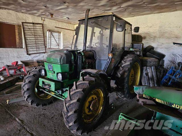 John Deere 1850 A Tracteur