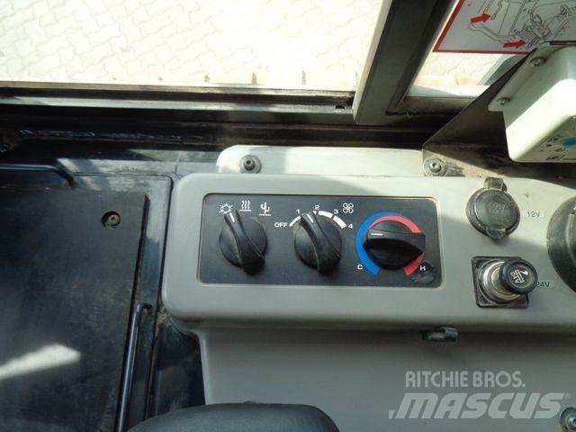 Komatsu D61 PX-24 Bouteurs sur chenilles