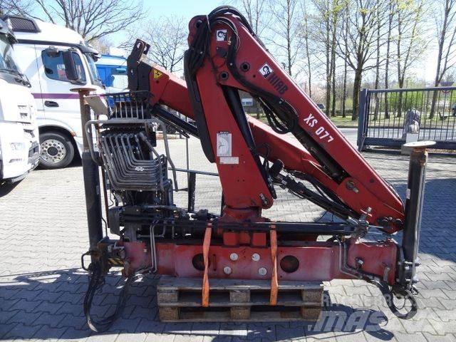  Kran Hiab 077-2 Camion plateau ridelle avec grue
