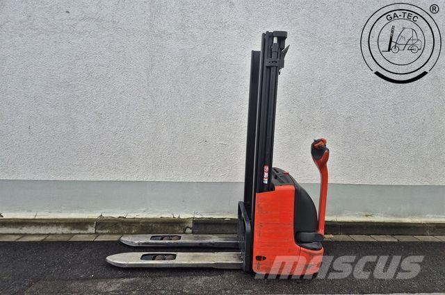 Linde L12 Préparateur de commande haute levée
