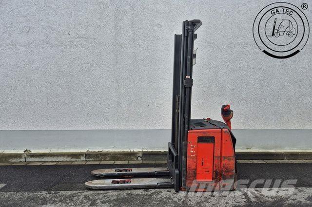Linde L14i Préparateur de commande haute levée