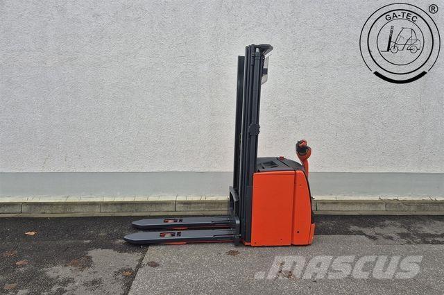 Linde L14i Préparateur de commande haute levée