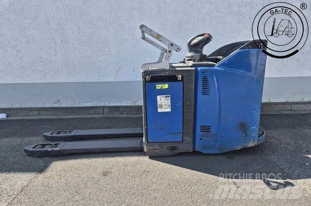 Linde T20SP Préparateur de commande au sol