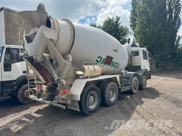 MAN 32.364 8x4 10m³ Camion malaxeur