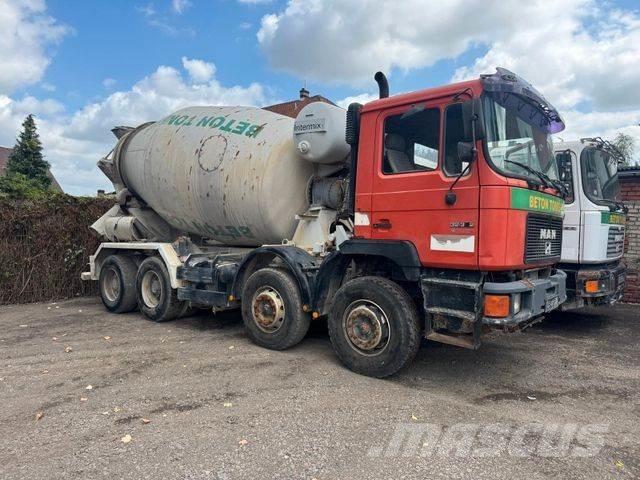 MAN 32.372 8x4 10m³ Camion malaxeur