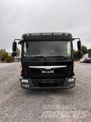 MAN 8.220 Utilitaire benne