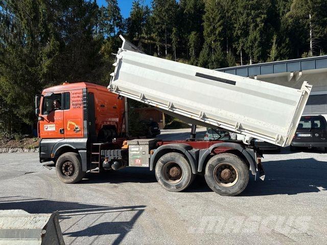 MAN TGA 33.530 Camion benne