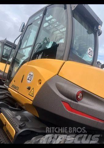 Mecalac 11 MWR Pelle sur pneus