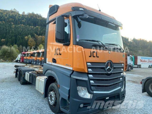 Mercedes-Benz 2542 Châssis cabine