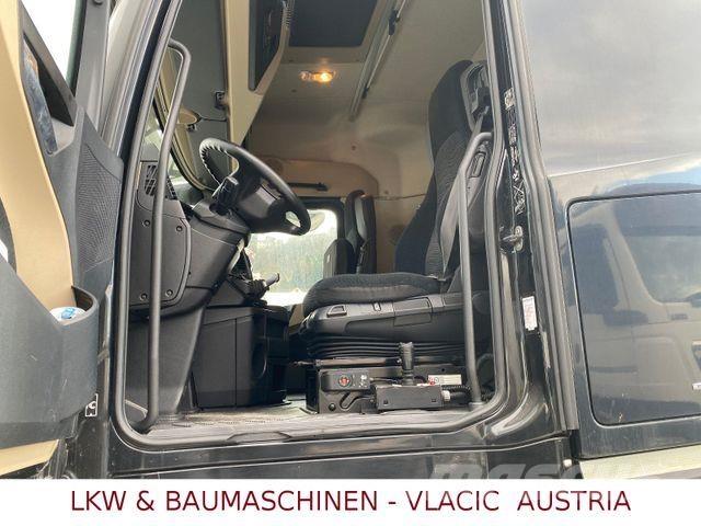 Mercedes-Benz 2563 Camion ampliroll