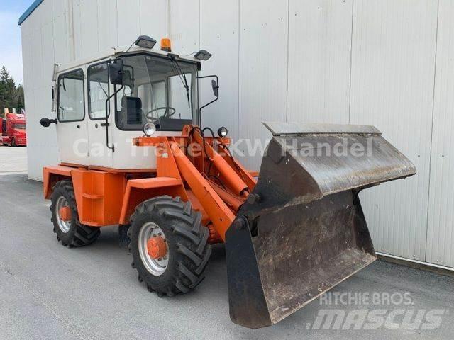 Schaeff SKB 902 Tractopelle