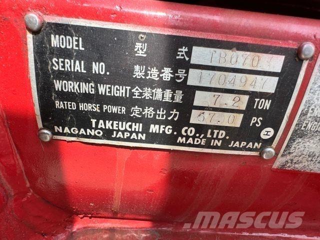Takeuchi TB070 Mini pelle < 7t