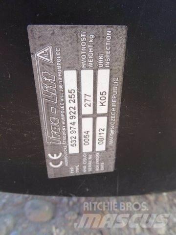  TRAC LIFT hay forks Autres matériels de fenaison