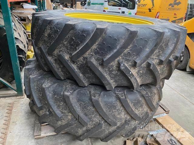 John Deere 7R Pneus, roues et jantes