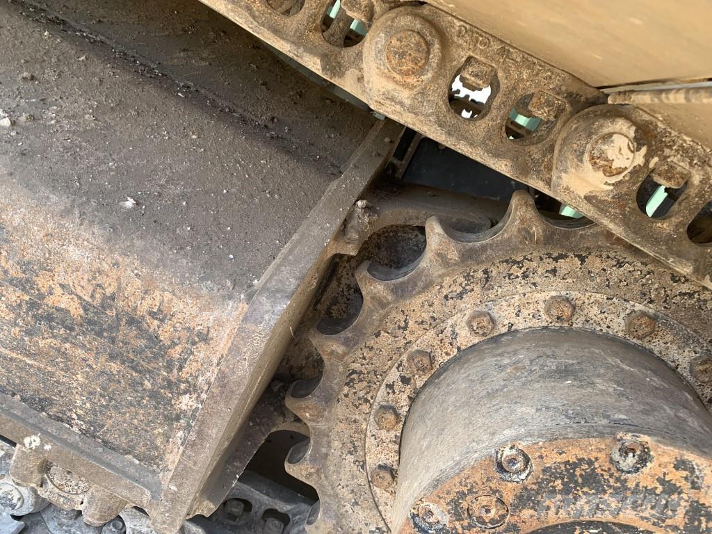 CAT  Pelle sur chenilles