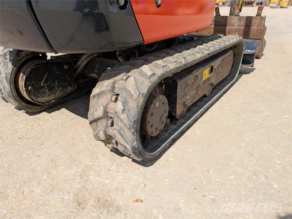 Kubota  Pelle sur chenilles