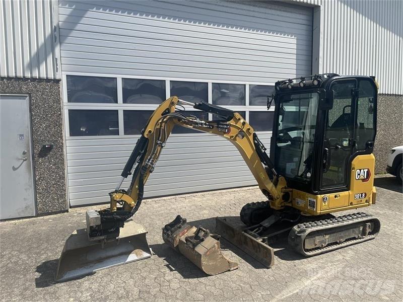 CAT 301.8 Mini pelle < 7t