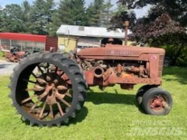 Farmall M Tractor Construction - Autres