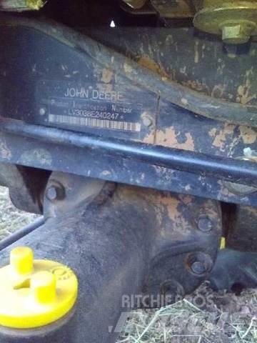 John Deere 3038E Construction - Autres