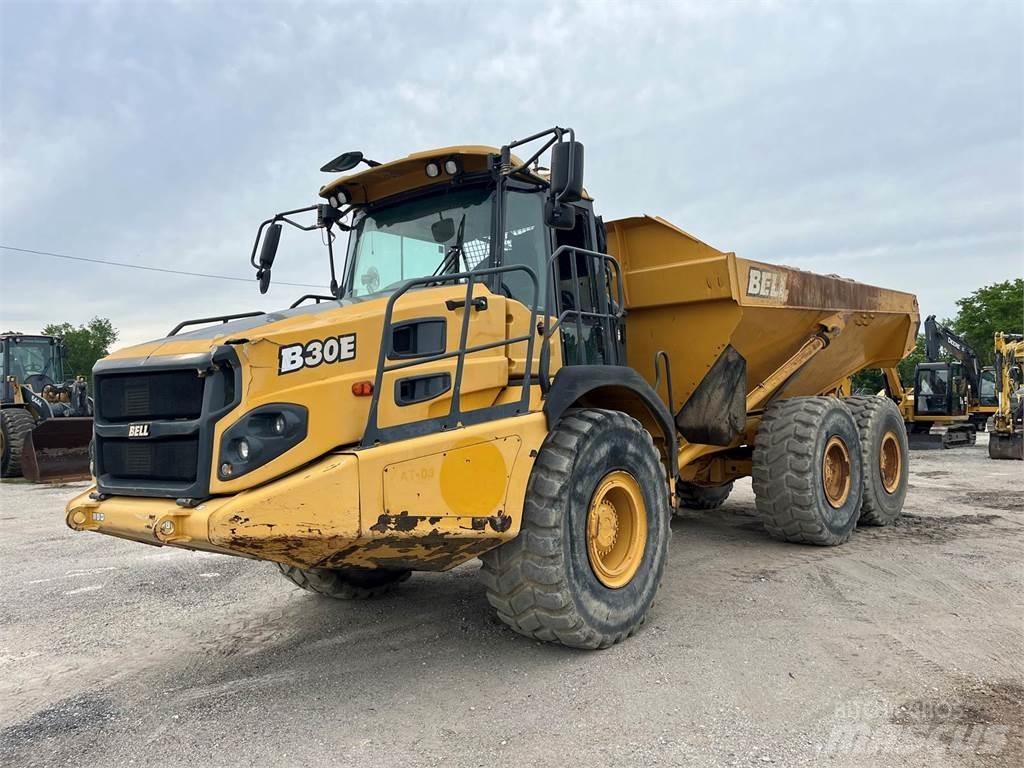 Bell B30E Tombereau articulé