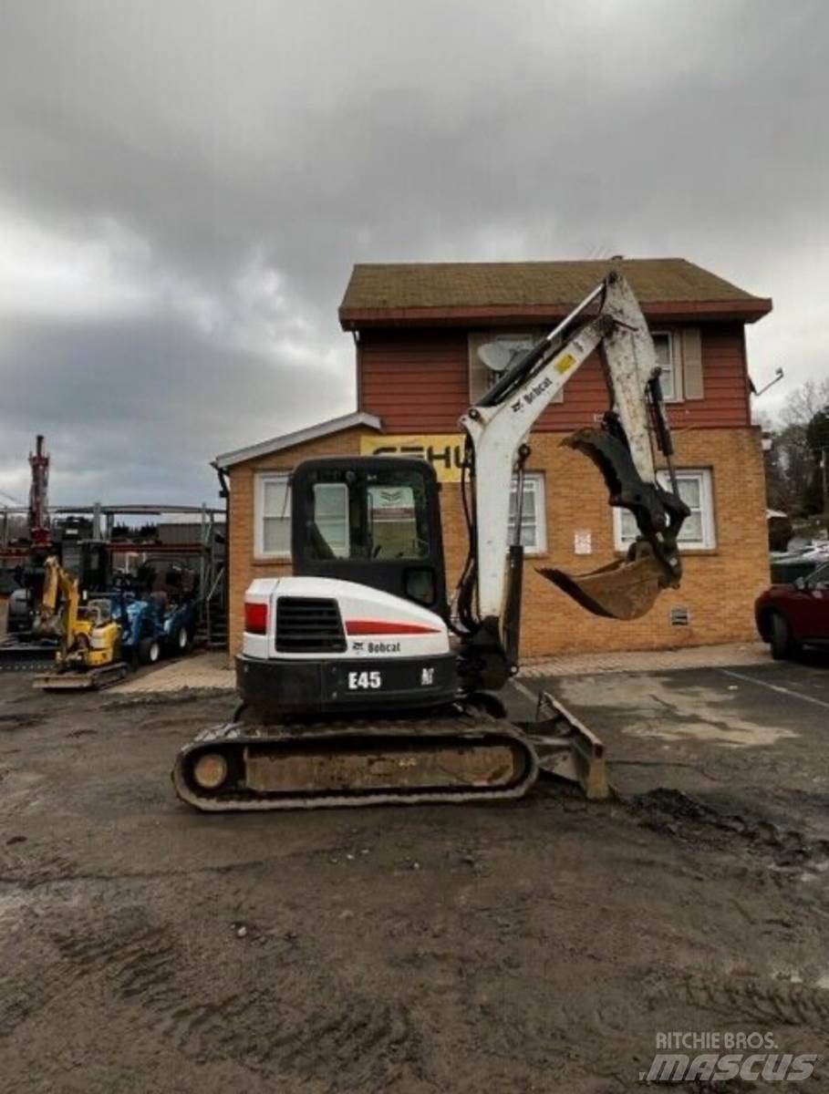 Bobcat E45 Mini pelle < 7t