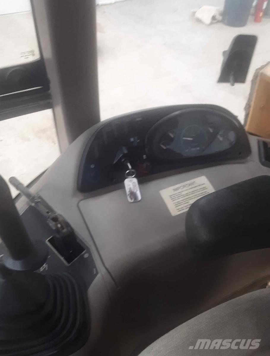 CASE 580M Tractopelle