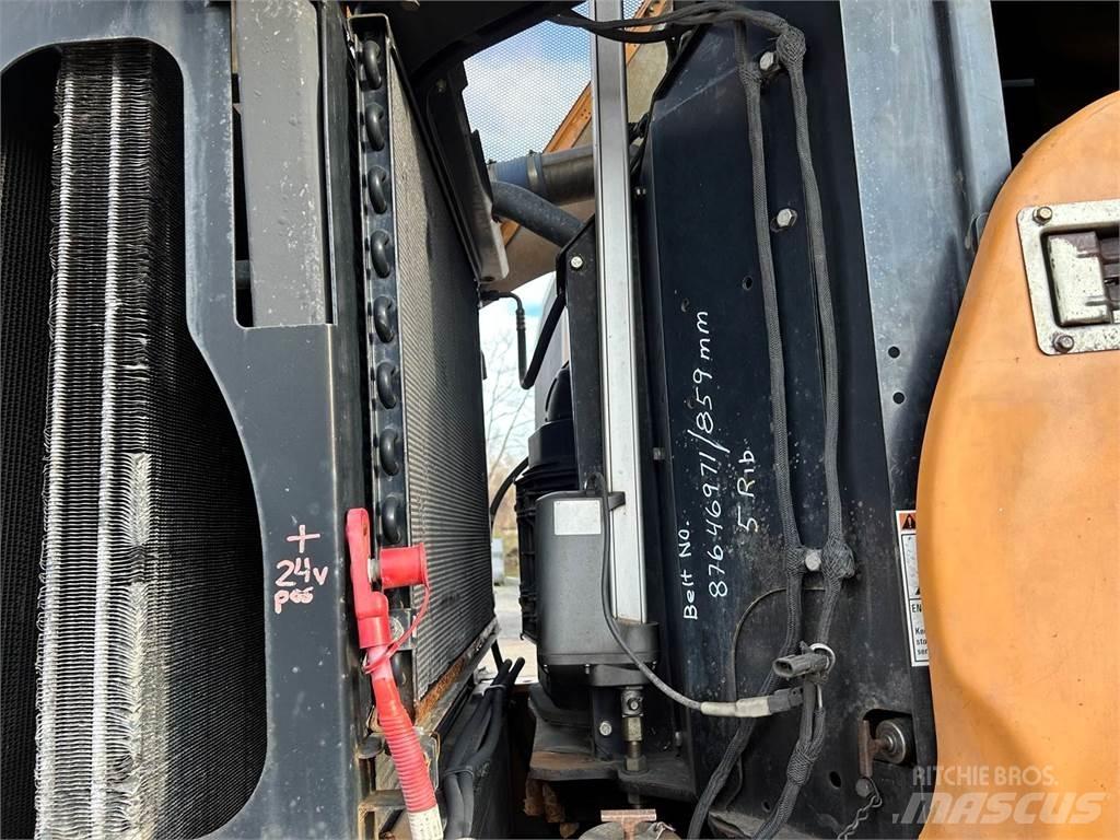 CASE 921E Chargeuse sur pneus