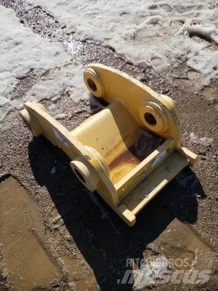 CAT  Attache rapide pour godet