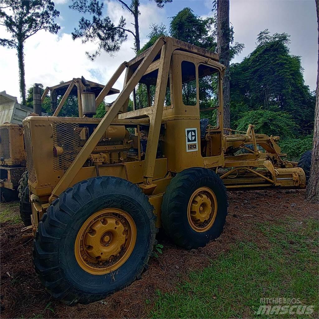 CAT 120 Niveleuse