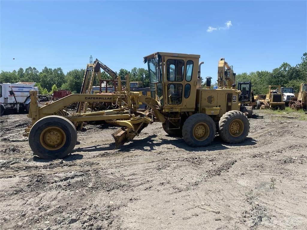 CAT 120G Niveleuse